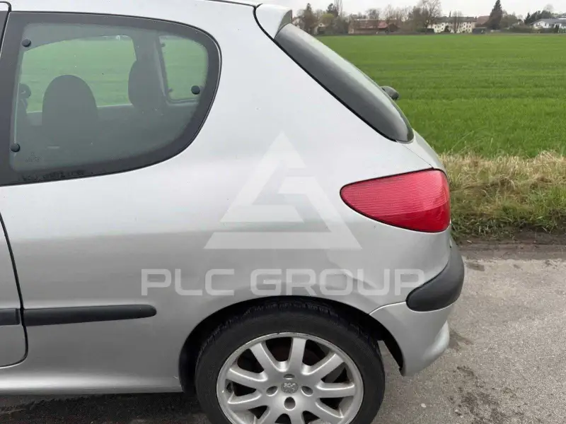 2003 Peugeot 206