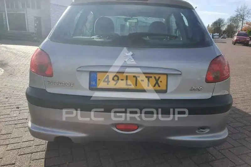 2003 Peugeot 206