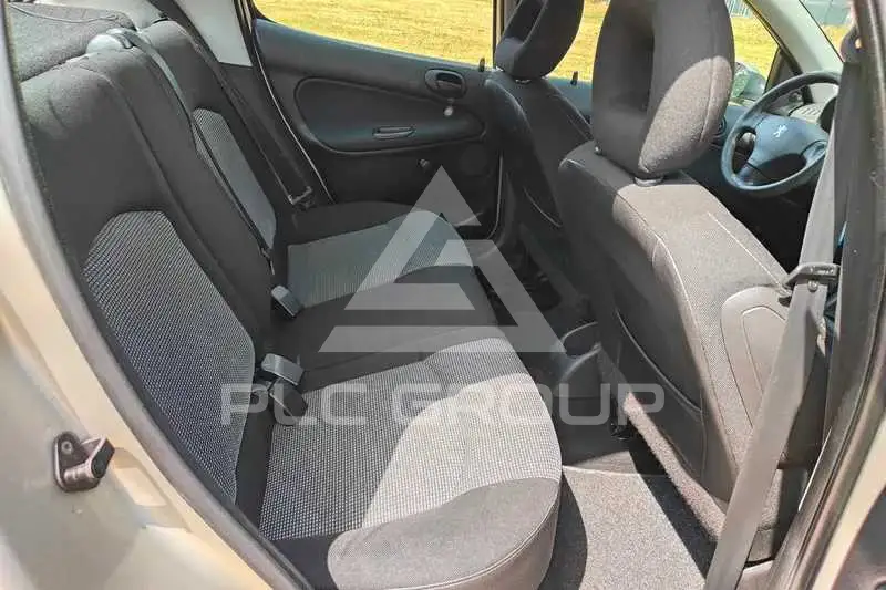 2003 Peugeot 206