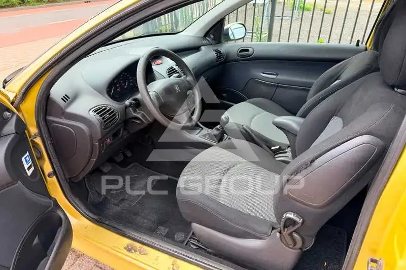 2003 Peugeot 206