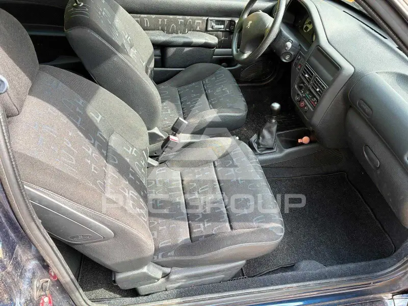 2003 Peugeot 106