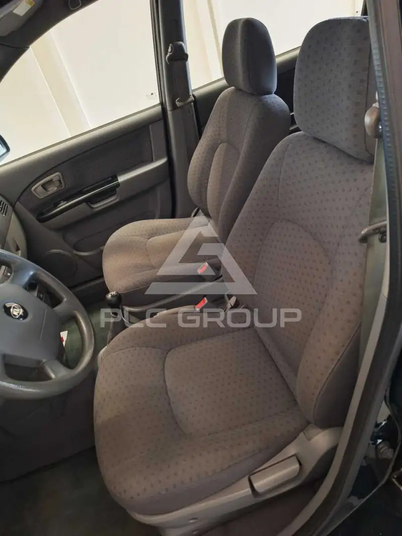 2003 KIA Carens