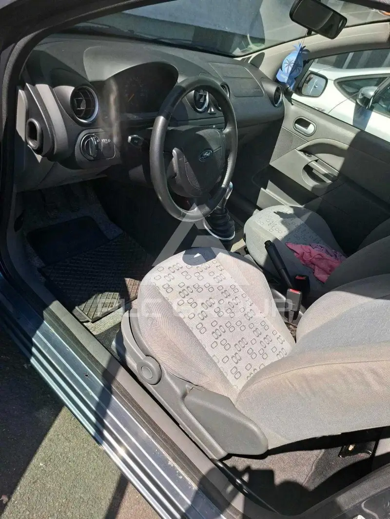 2003 Ford FIESTA