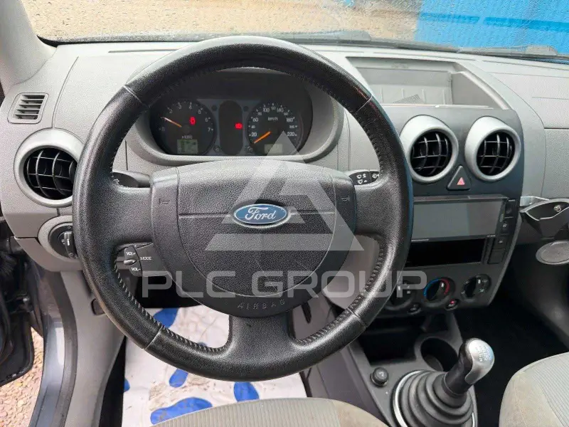 2003 Ford FUSION