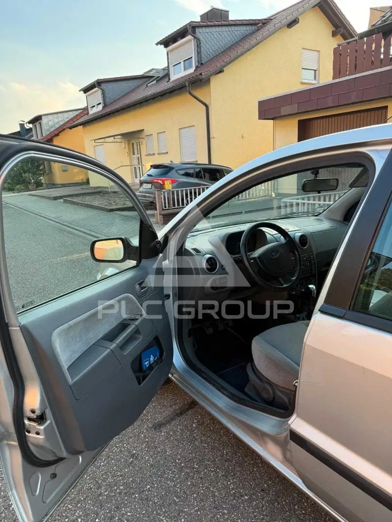 2003 Ford FUSION