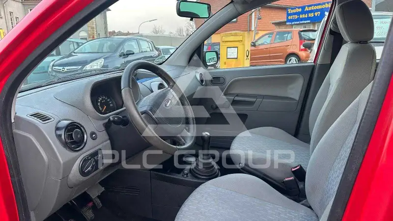 2003 Ford FUSION