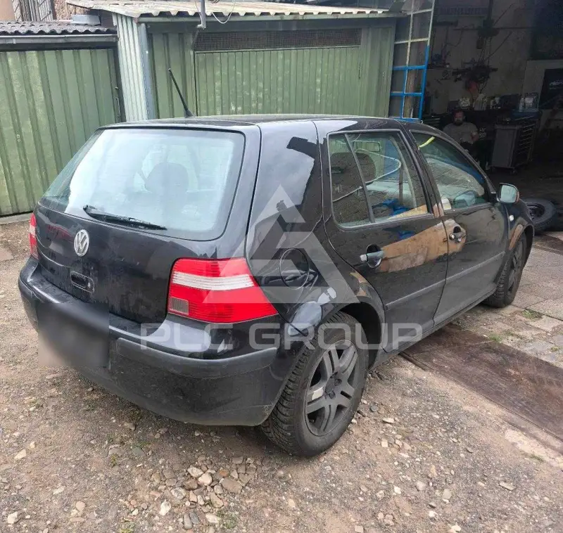 2003 Volkswagen GOLF