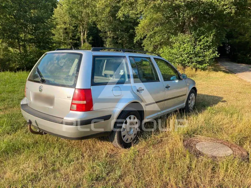 2003 Volkswagen GOLF