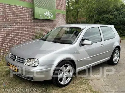2003 Volkswagen GOLF
