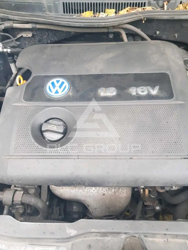 2003 Volkswagen GOLF