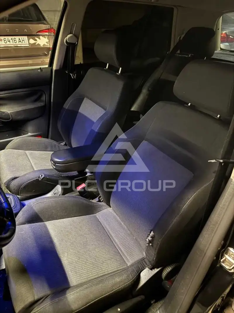 2003 Volkswagen GOLF