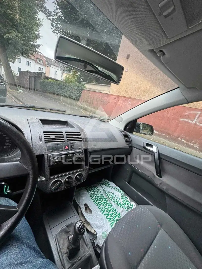 2003 Volkswagen GOLF