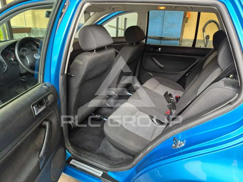 2003 Volkswagen GOLF