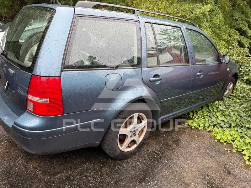 2003 Volkswagen GOLF