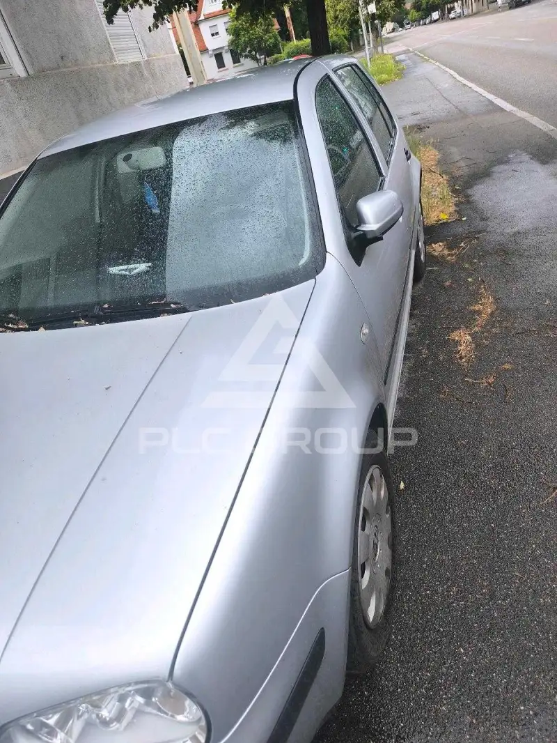 2003 Volkswagen GOLF