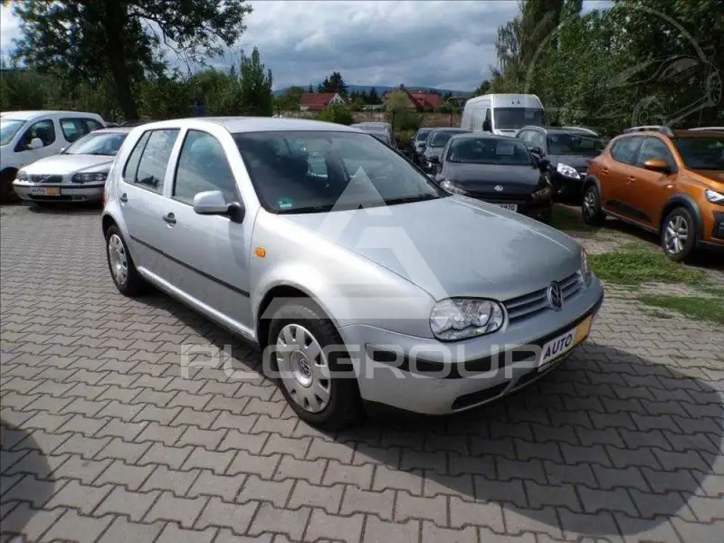 2003 Volkswagen GOLF
