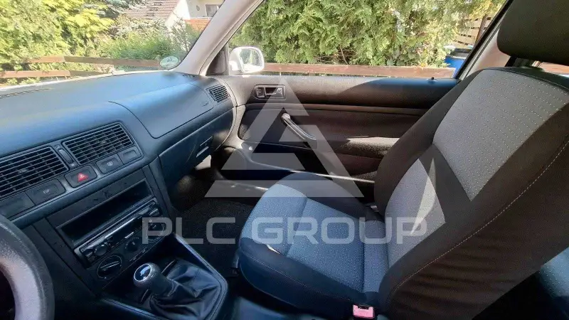 2003 Volkswagen GOLF