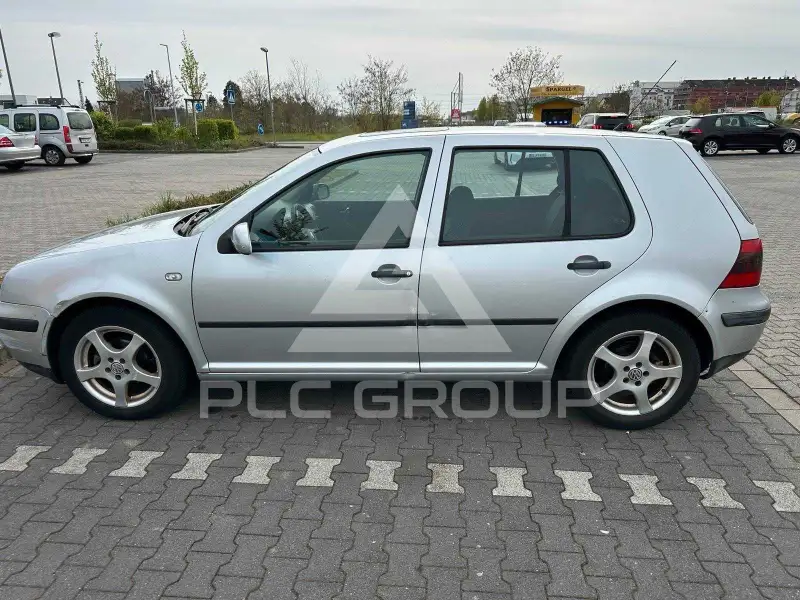 2003 Volkswagen GOLF
