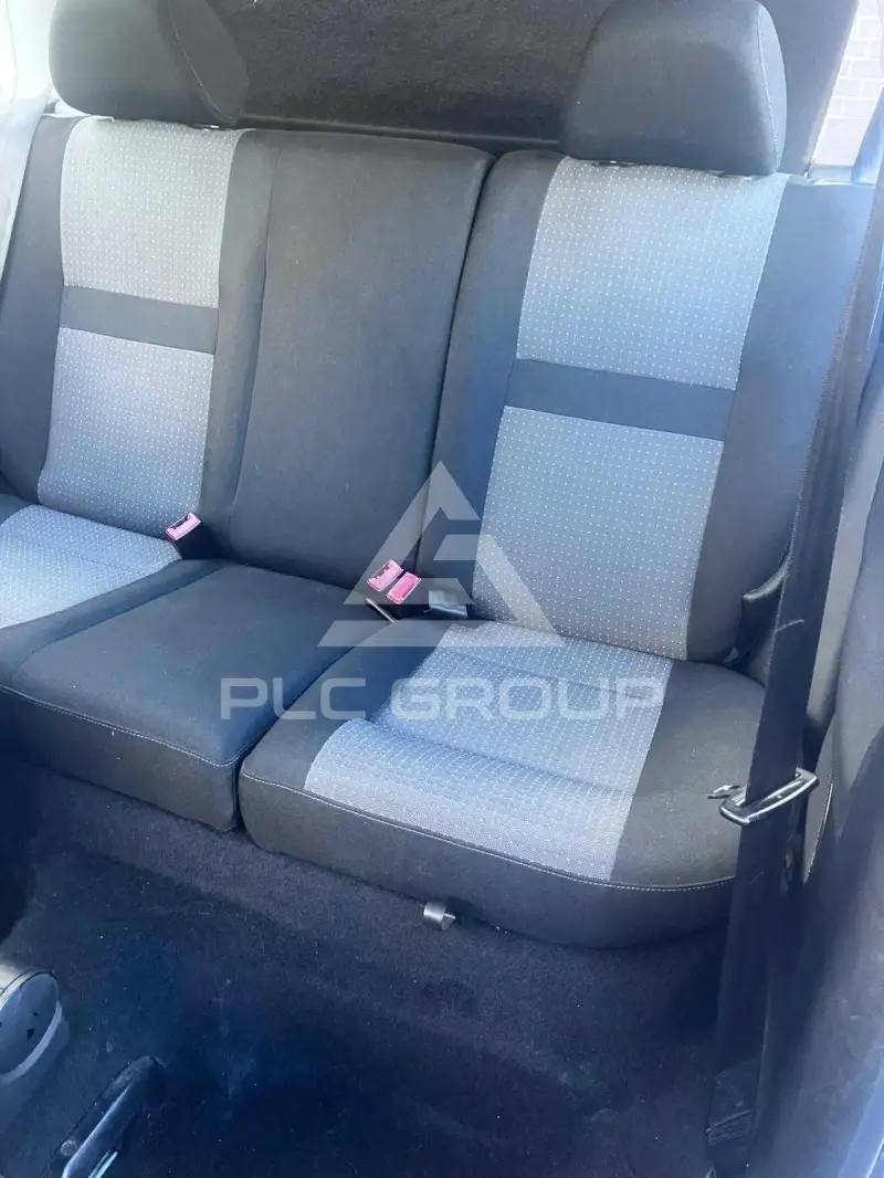 2003 Volkswagen GOLF