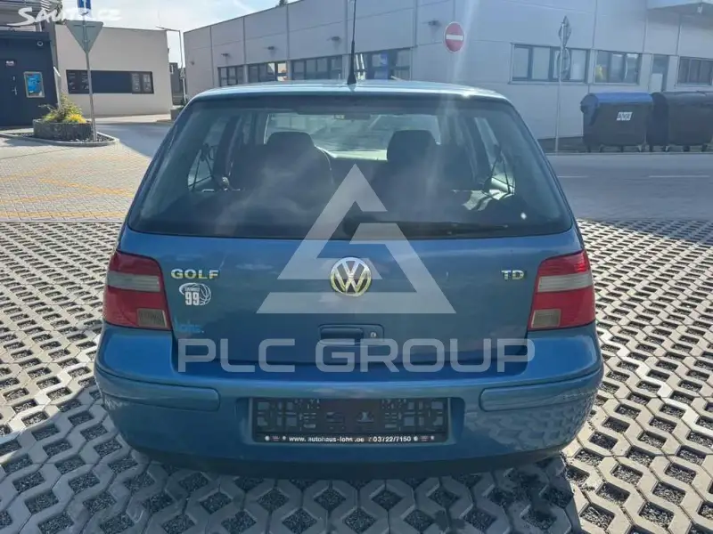 2003 Volkswagen GOLF