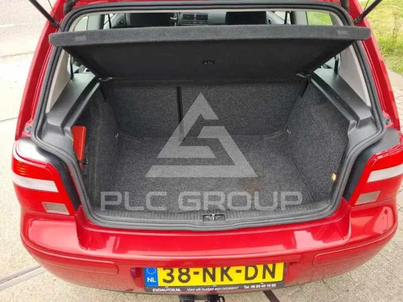 2003 Volkswagen GOLF