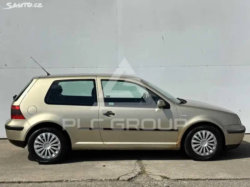 2003 Volkswagen GOLF