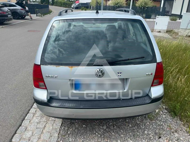 2003 Volkswagen GOLF