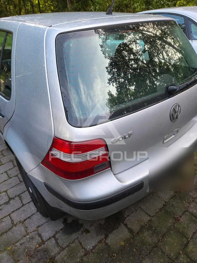 2003 Volkswagen GOLF