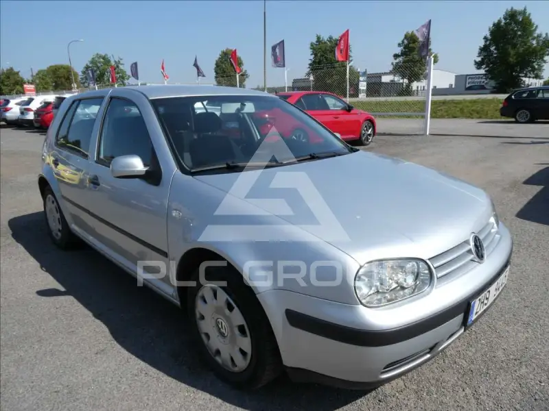 2003 Volkswagen GOLF
