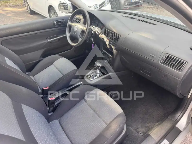 2003 Volkswagen GOLF