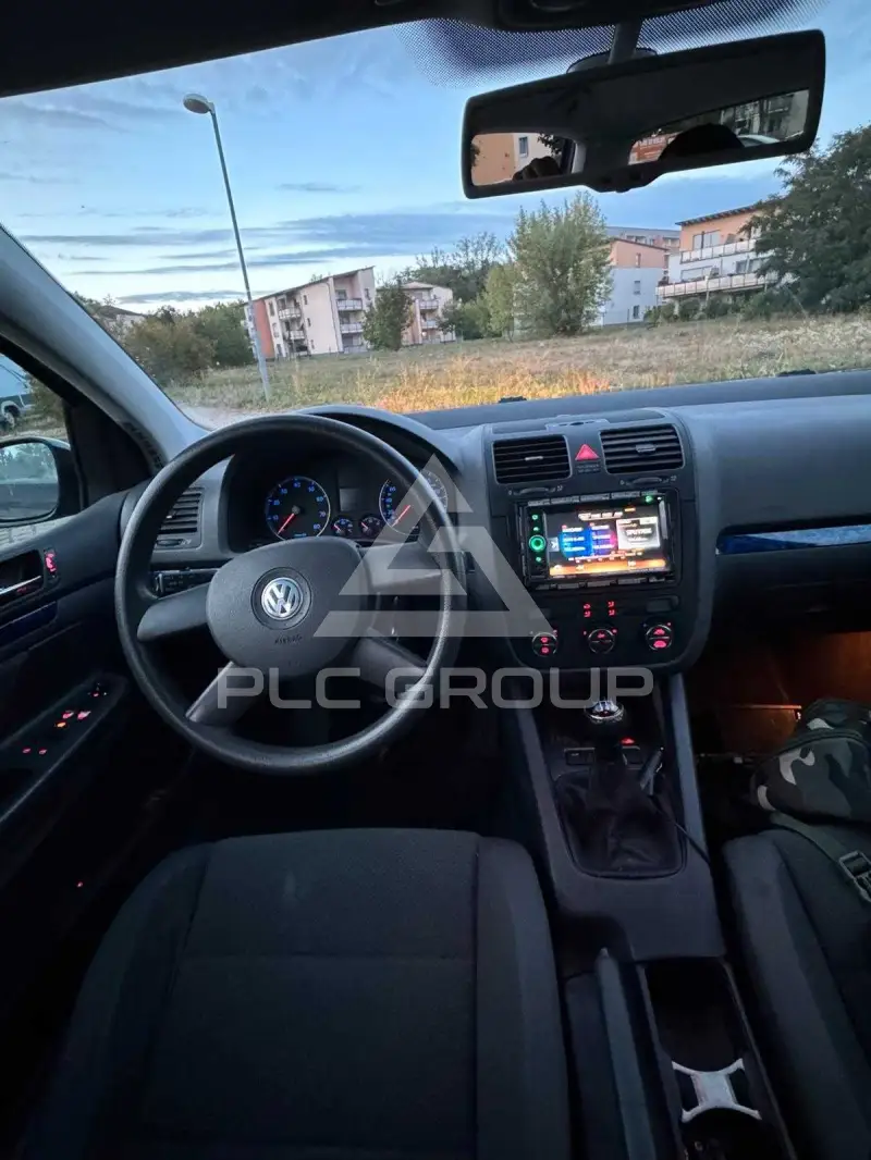 2003 Volkswagen GOLF