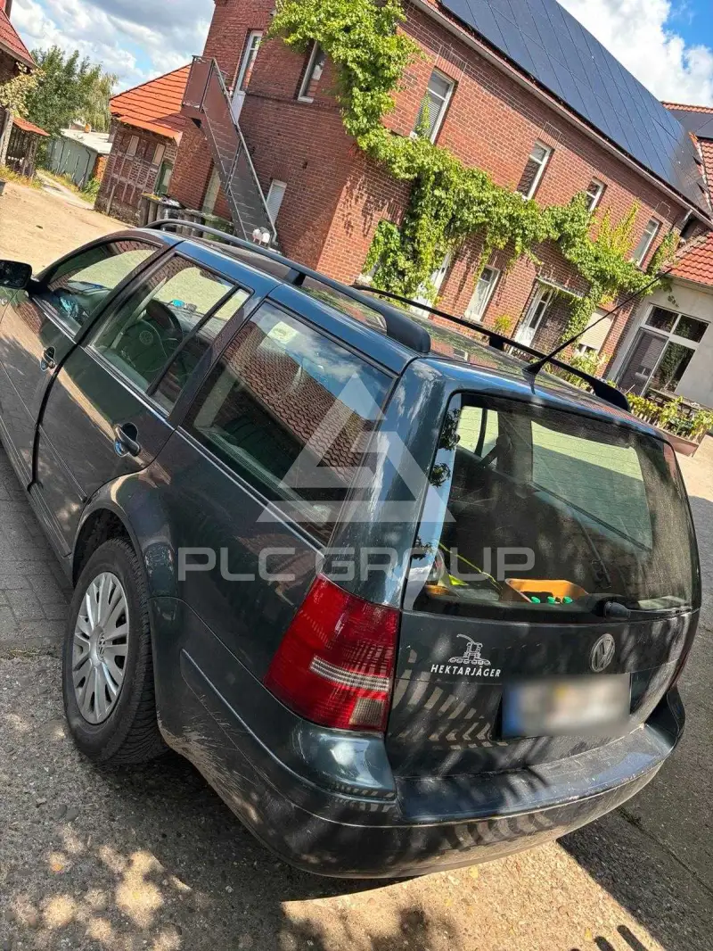 2003 Volkswagen GOLF