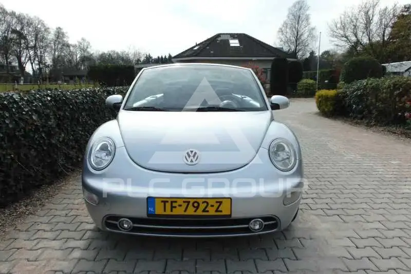 2003 Volkswagen BEETLE