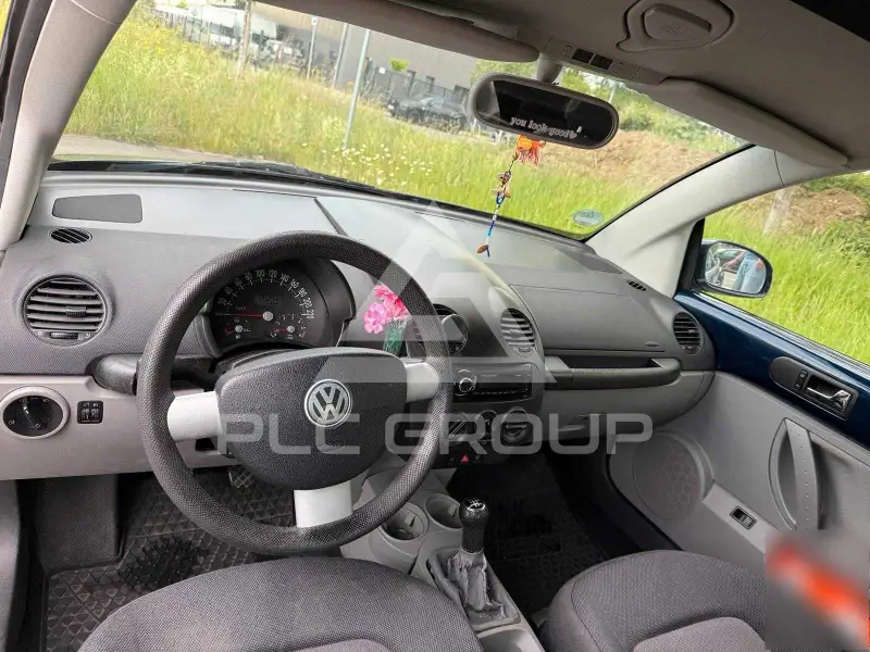 2003 Volkswagen BEETLE