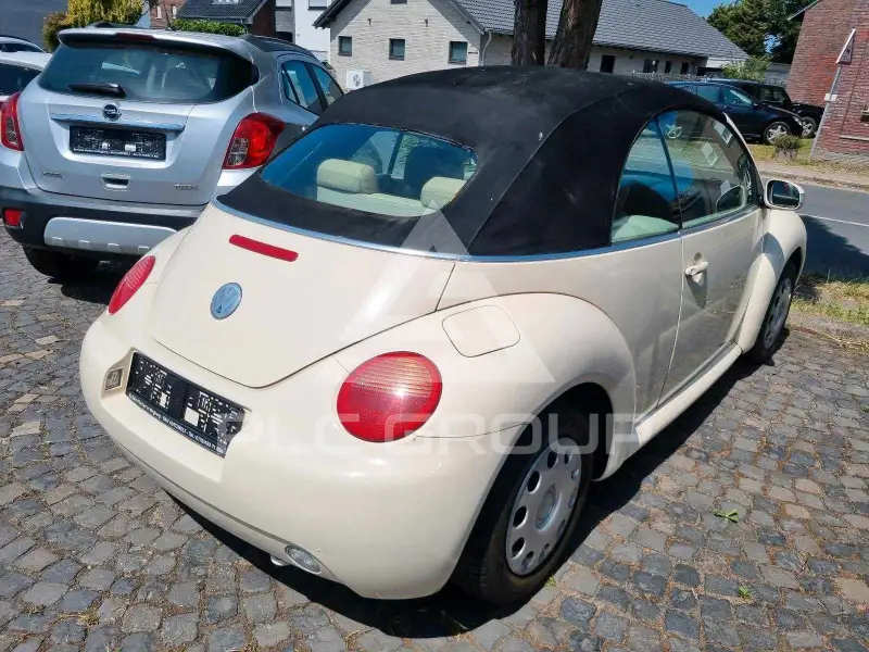 2003 Volkswagen BEETLE