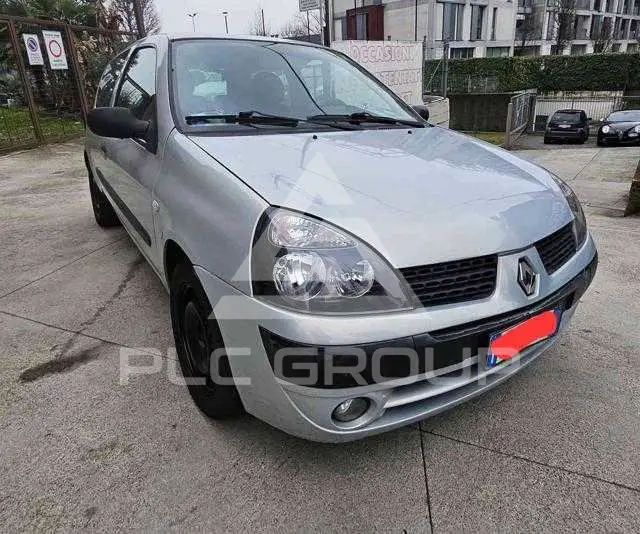 2003 Renault Clio