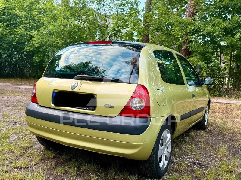 2003 Renault Clio