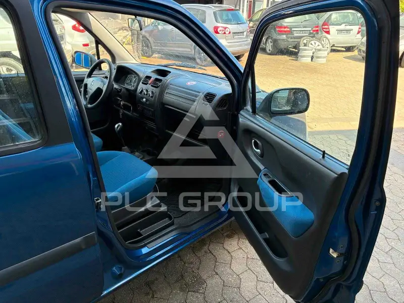 2003 Opel AGILA