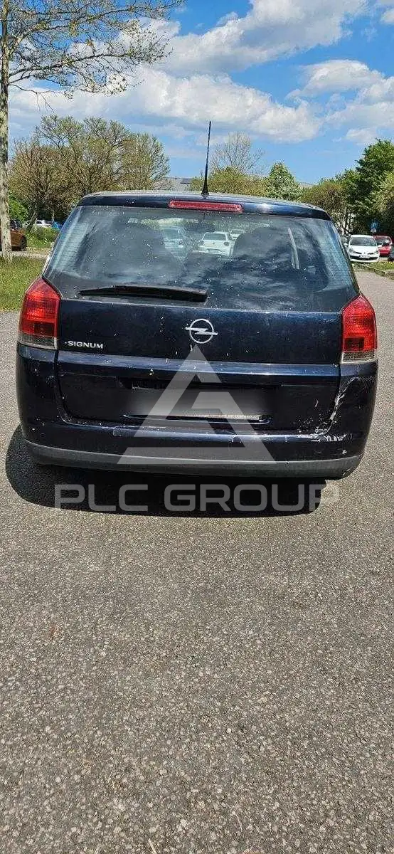 2003 Opel Signum