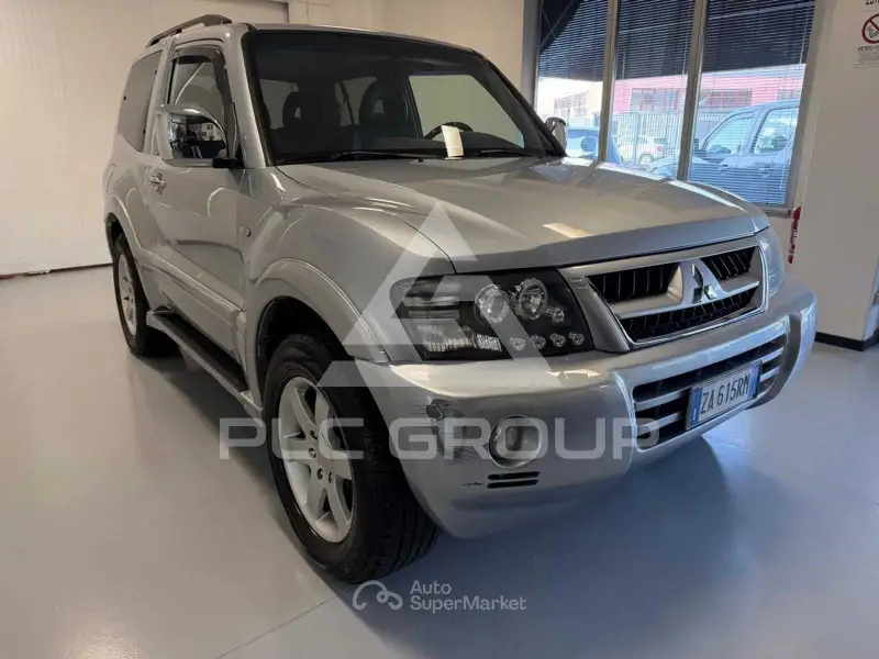 2004 Mitsubishi PAJARO