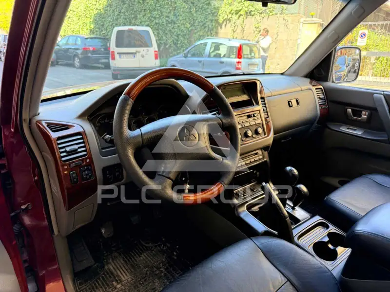 2004 Mitsubishi PAJARO