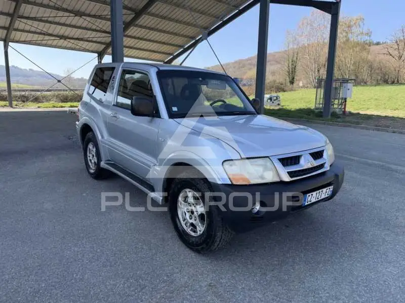 2004 Mitsubishi PAJARO