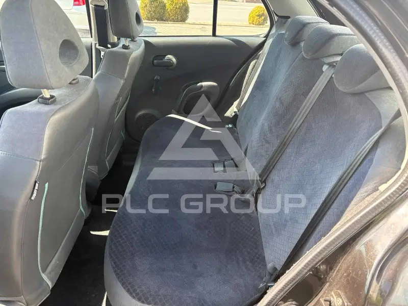 2004 Nissan MICRA