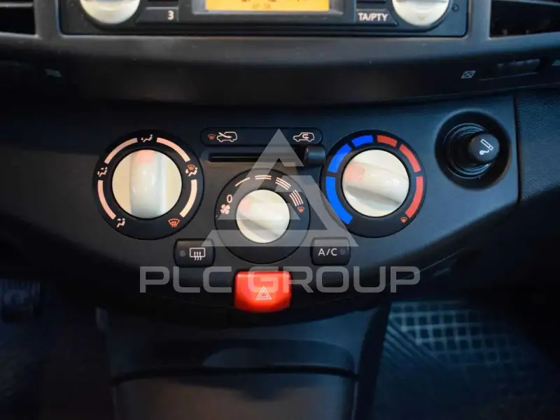 2004 Nissan MICRA