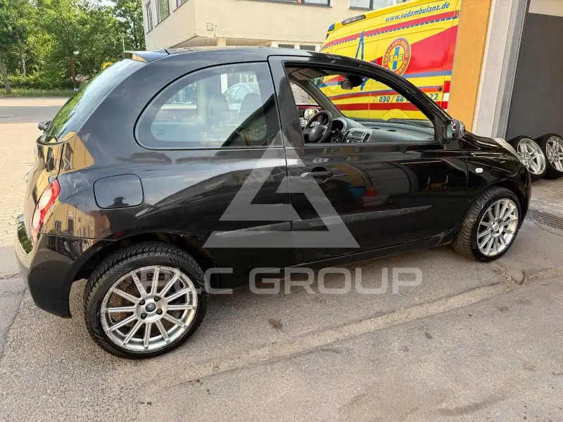 2004 Nissan MICRA