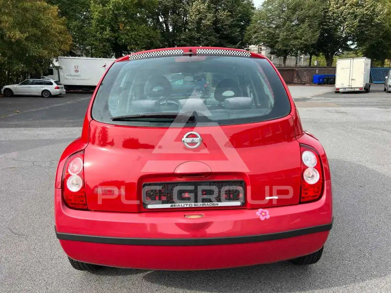 2004 Nissan MICRA