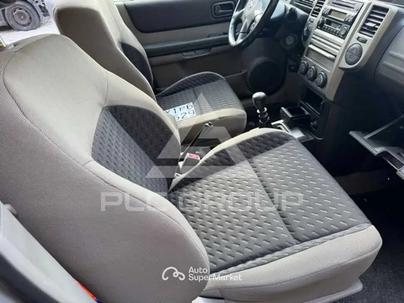2004 Nissan X-TRAIL