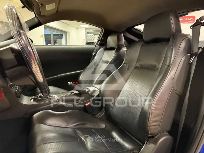 2004 Nissan Z