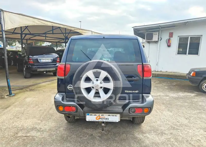 2004 Nissan Terrano