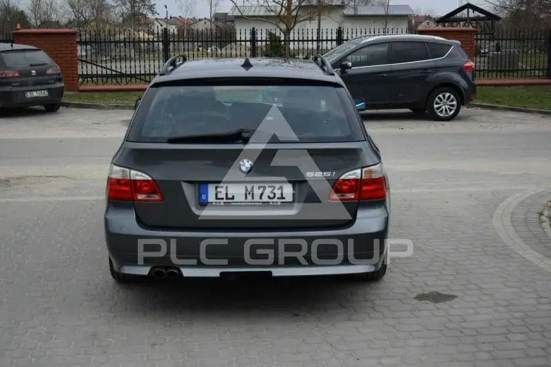 2004 BMW 523